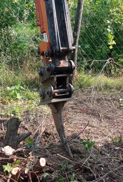 gépi földmunka tuskó szedés Győr